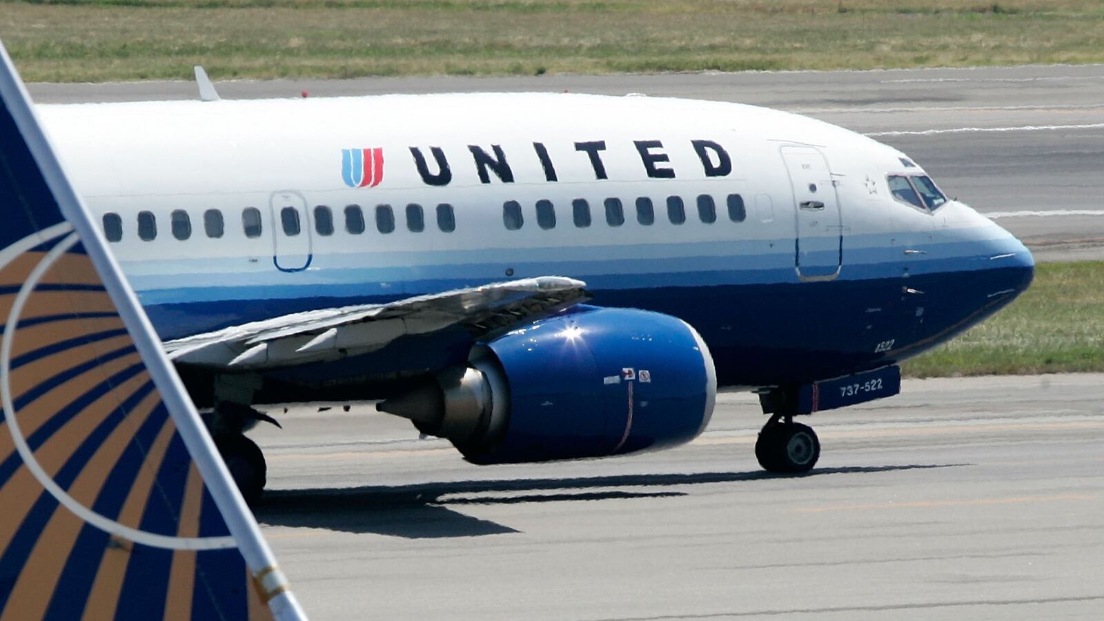 121920-united-airlines-cheat_mspr9a