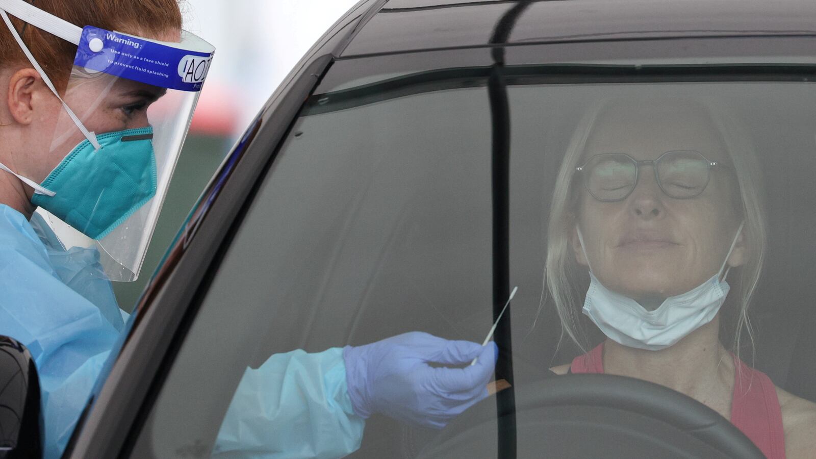 2020-12-26T030933Z_718499392_RC2RUK9DUD0F_RTRMADP_3_HEALTH-CORONAVIRUS-AUSTRALIA_nin9vx