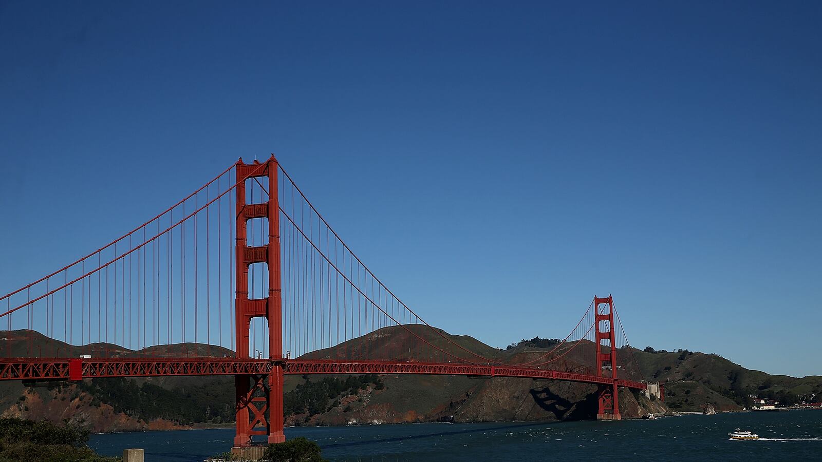 cheats/2014/04/24/shipwreck-found-near-golden-gate-bridge/140424-forgotten-ship-cheat_rta4ou