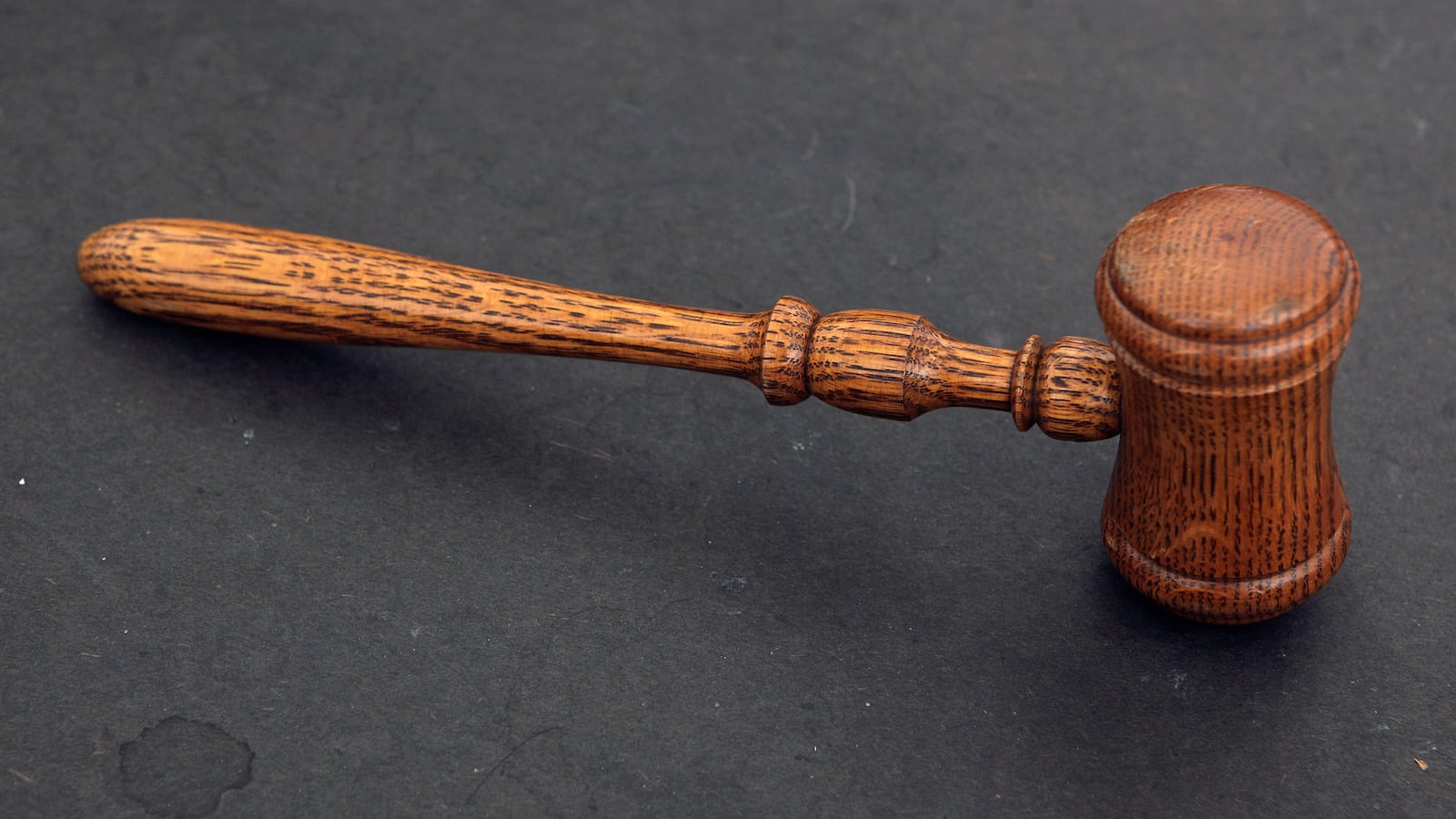 2012-02-13T000000Z_1190771888_GM1E82D140P01_RTRMADP_3_USA-COURTS_pjpyxz