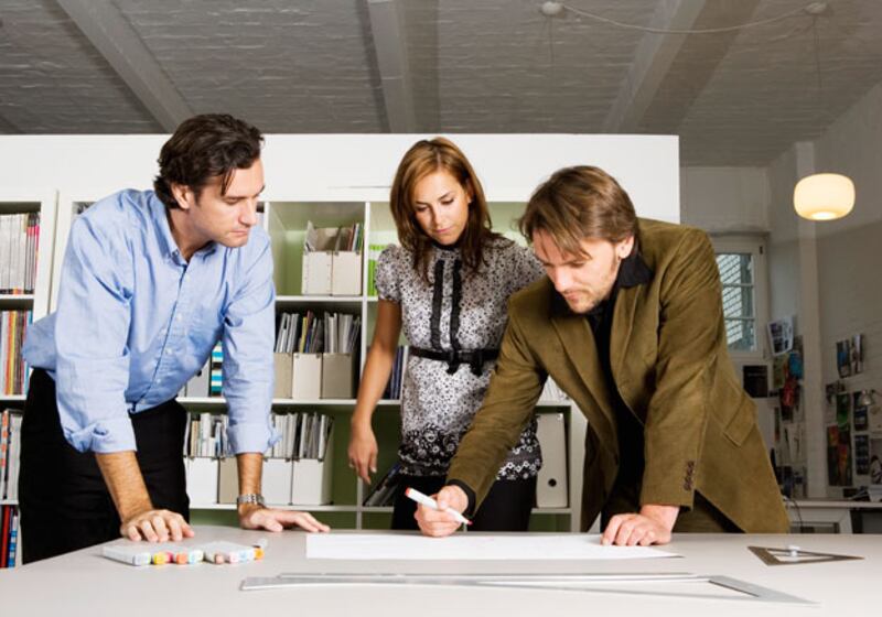 galleries/2009/11/04/hot-jobs/hot-jo9_ede40x