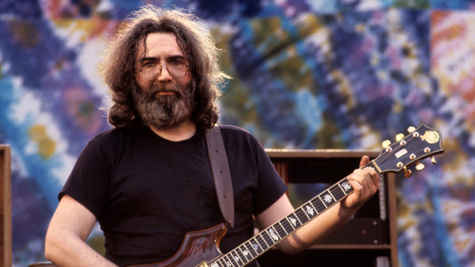 articles/2015/06/18/songwriters-hall-of-fame-honors-hunter-and-garcia-tuneful-wizards-of-the-grateful-dead/150617-mcnally-garcia-tease_tvnoch