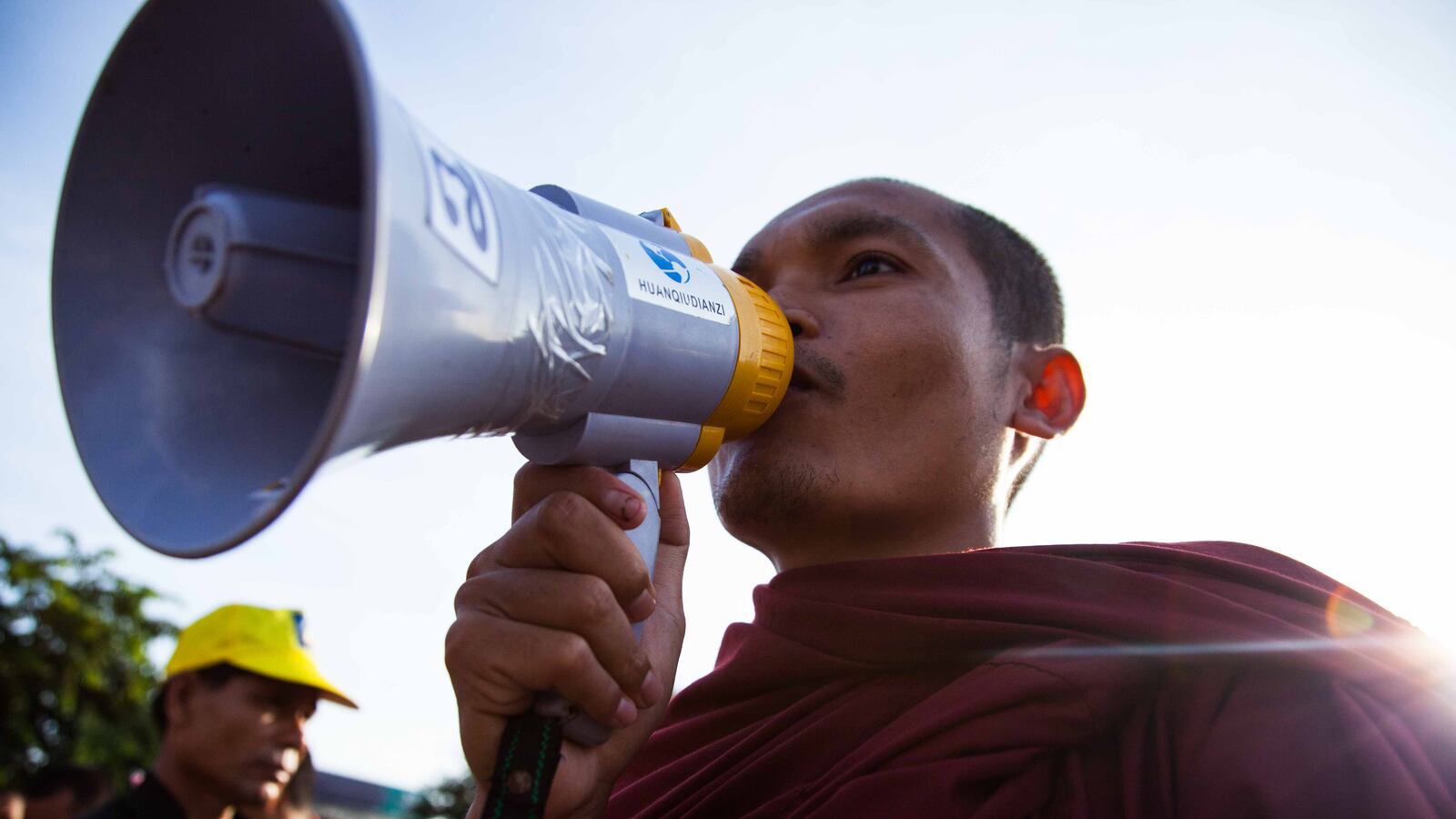 galleries/2013/11/23/mu-sochua-and-monks-protest-in-cambodia-s-political-spring/131115-cambodia9_ixudfr