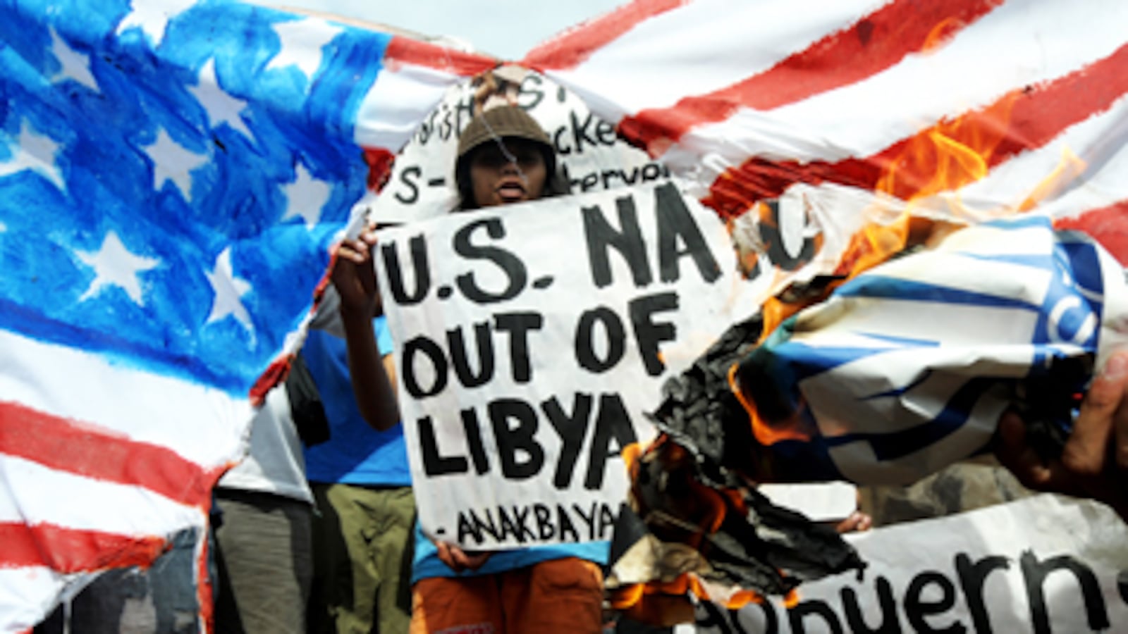 articles/2011/03/25/libya-airstrikes-war-in-a-post-america-world/beinart-libya-2_169085_jw9zy1