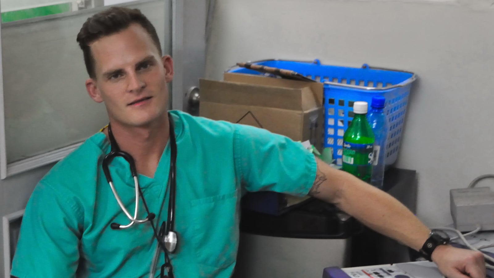 articles/2014/09/22/a-gay-jewish-zionist-american-doctor-in-gaza-and-what-he-saw/140920-hod-Gay-Jewish_Zionist-American-Doc-Gaza-tease_ogqs12