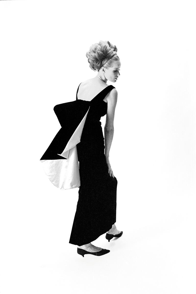 galleries/2014/02/26/unseen-photographs-of-1960s-german-supermodel-veruschka-photos/gal-model-veruschka-2_dcf1el