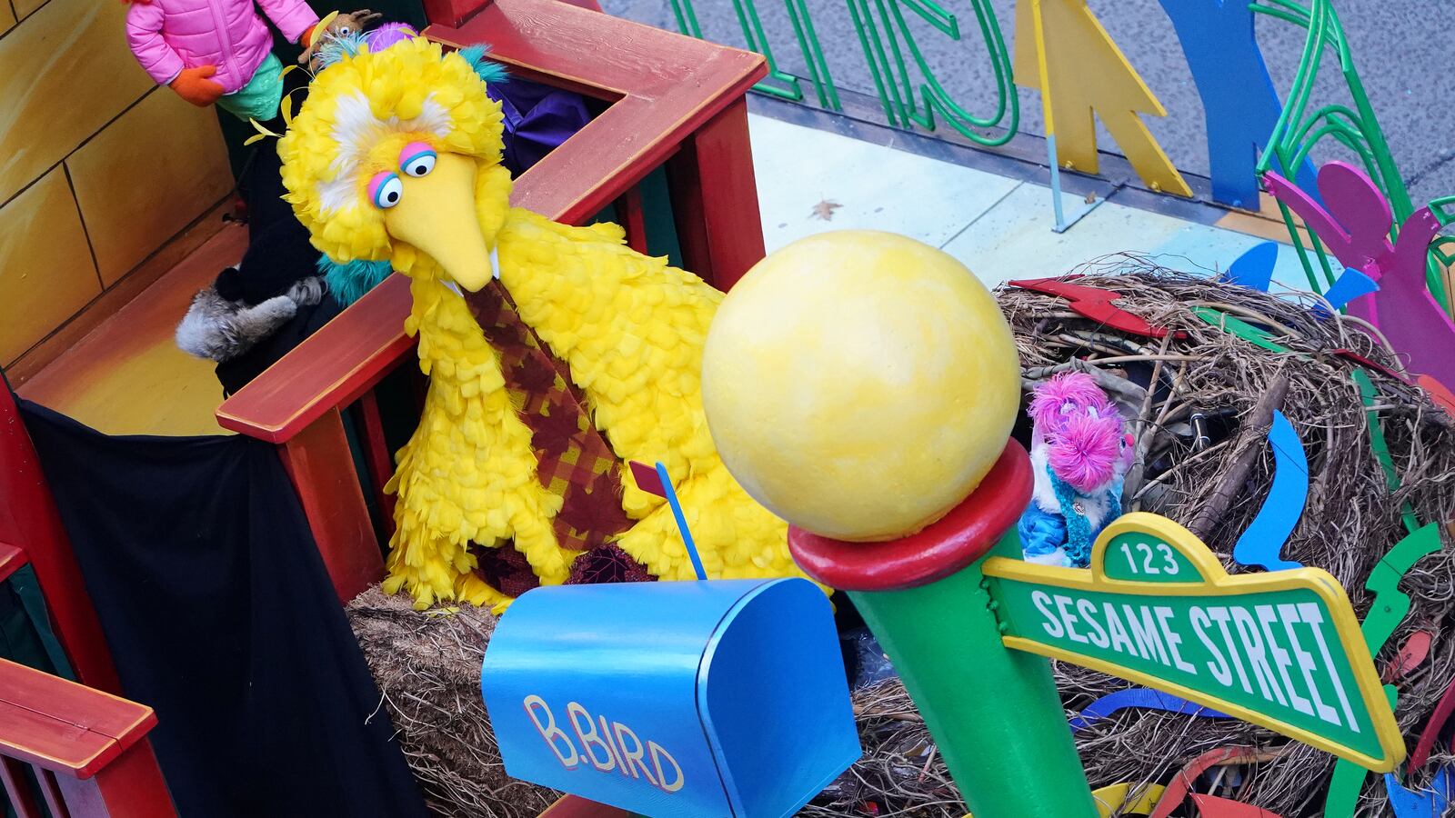 2018-11-22T192008Z_1286246726_RC13D1597F50_RTRMADP_3_USA-THANKSGIVING-PARADE_tqz4pu