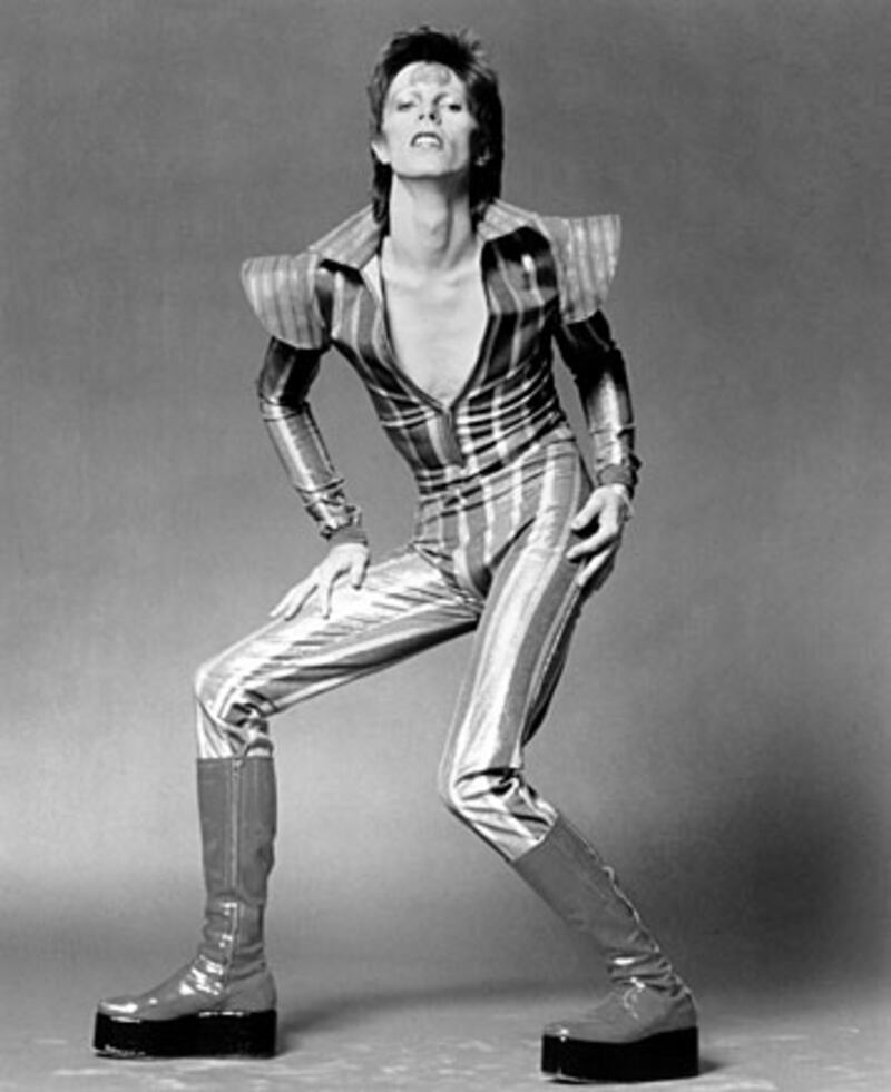 galleries/2009/05/18/ambiguously-gay-idols/ambiguously-gay---david-bowie_fwpr8r