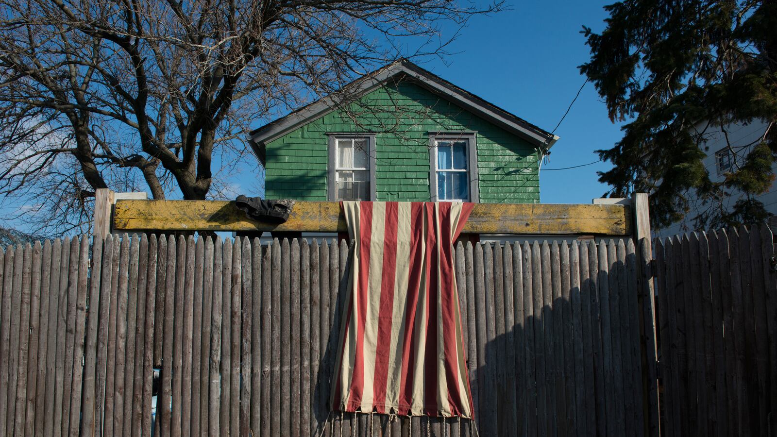 galleries/2013/04/29/hurricane-sandy-rebuilding-and-recovery-photos/20130427-rockaway1_vvdojq