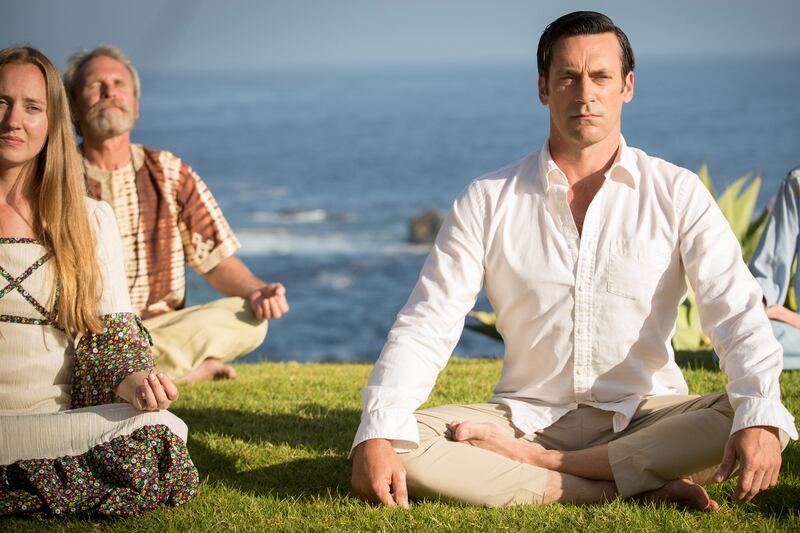 galleries/2015/12/17/15-best-tv-shows-of-2015-mr-robot-transparent-more-photos/151216-fallon-tv17_ymhsij