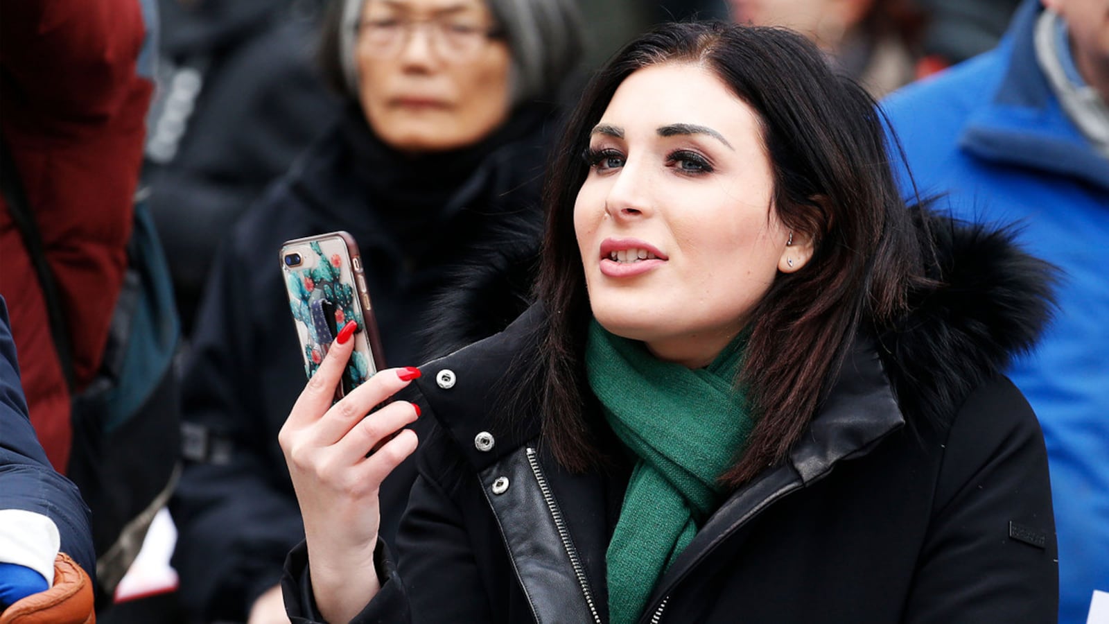 200806-Sommer-Laura-Loomer-tease_wzsnu5