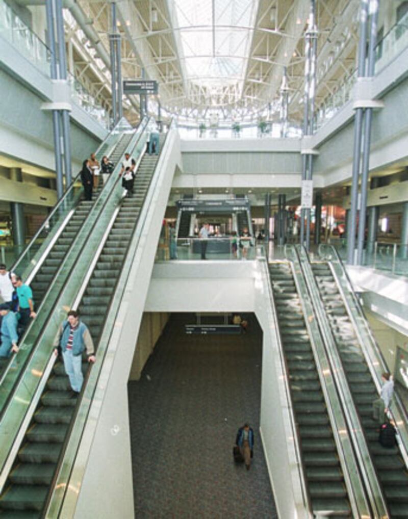 galleries/2009/11/19/america-s-airports-ranked-from-first-to-worst/airports---7-cincinnatinorthern-kentucky-international-airport_aa9meu