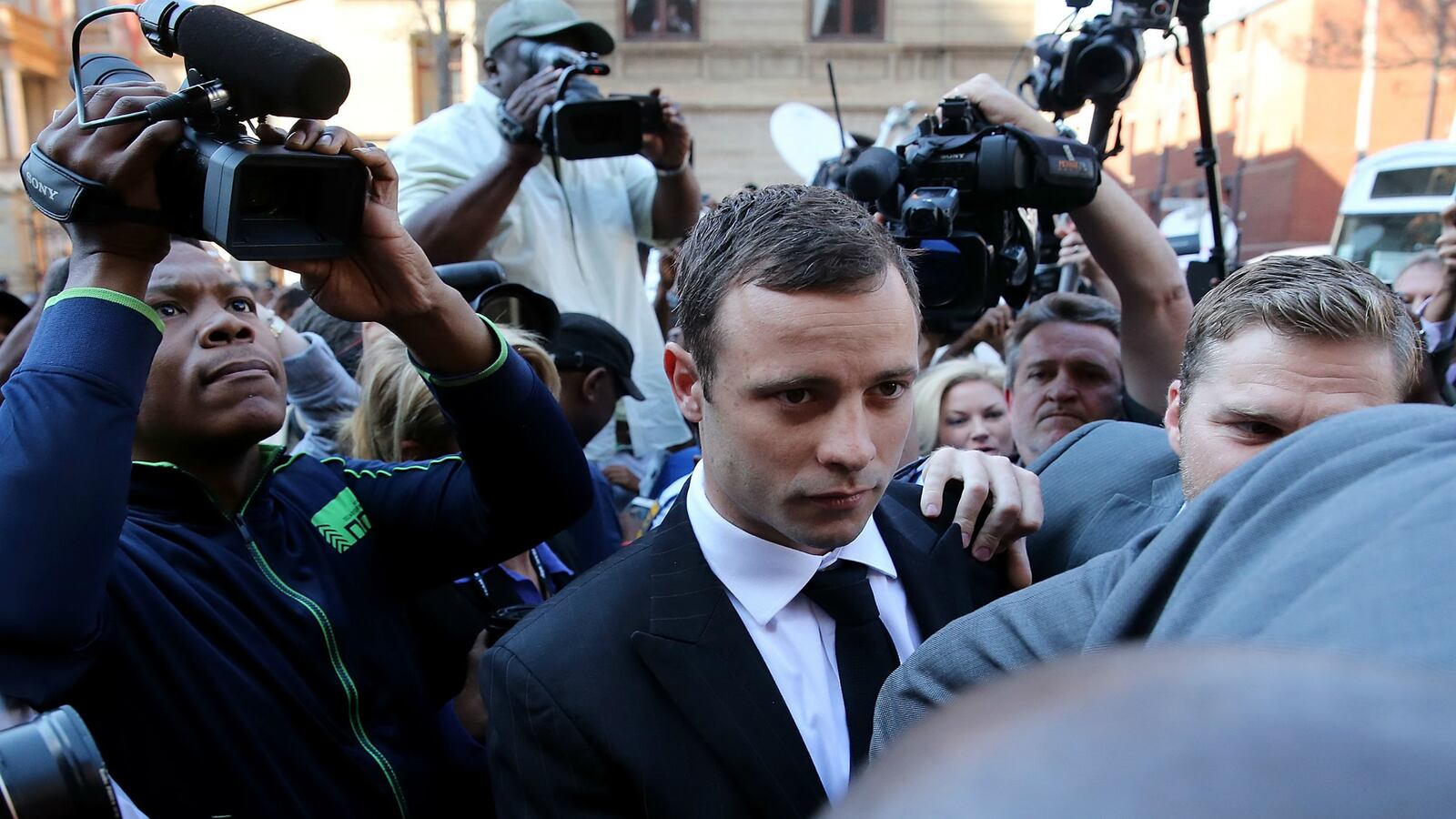 cheats/2014/09/11/judge-delivers-oscar-pistorius-verdict/140911-pistorius-trial-cheat_frqzkn