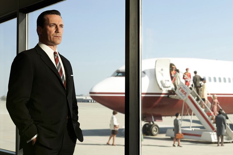 articles/2014/03/24/how-to-end-mad-men-matthew-weiner-gives-final-season-sneak-peek/140324-romano-madmen-tease_ppueqi