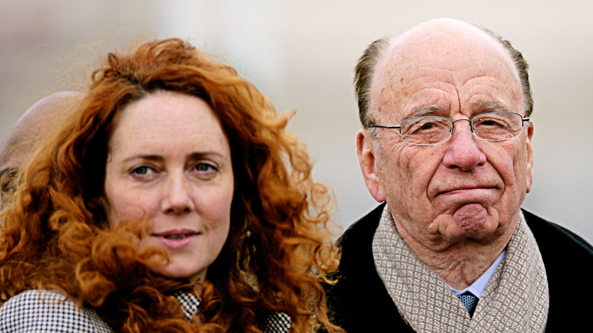 cheats/2011/11/06/murdoch-gave-brooks-2-72-payoff/rebekah-brooks-murdoch-cs_m6onfy