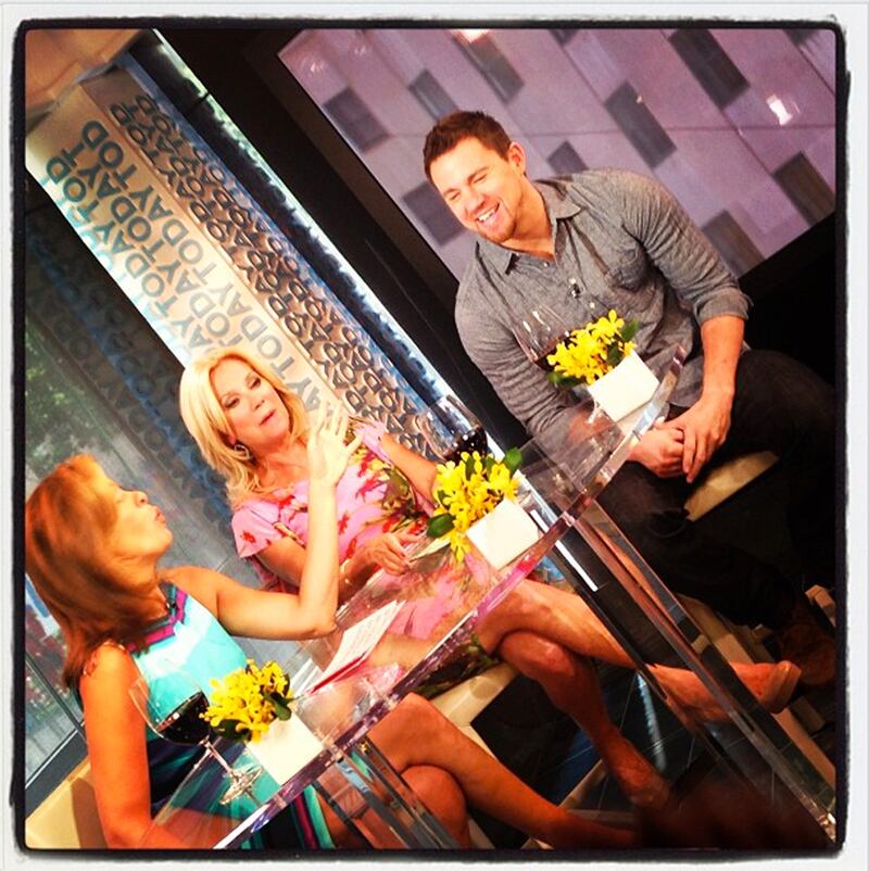 galleries/2013/06/30/justin-bieber-snooki-more-celebrity-twitter-picture-photos/130626-tatum-twit-pics_ubjzb0