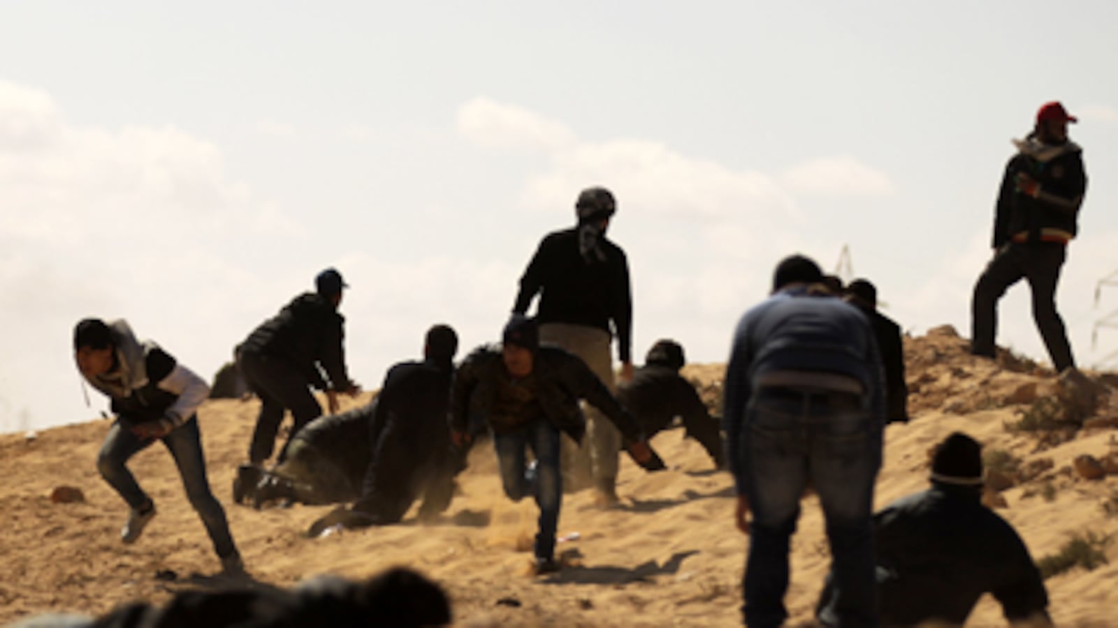 cheats/2011/03/22/libya-new-airstrikes-hit-tripoli/libya-explosions_oik3fy
