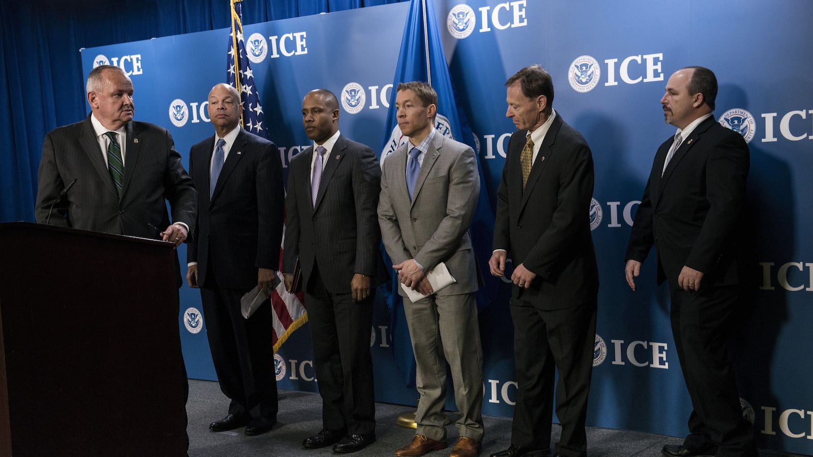 cheats/2014/03/19/massive-child-porn-ring-busted/140319-child-porn-cheat_d9sisf