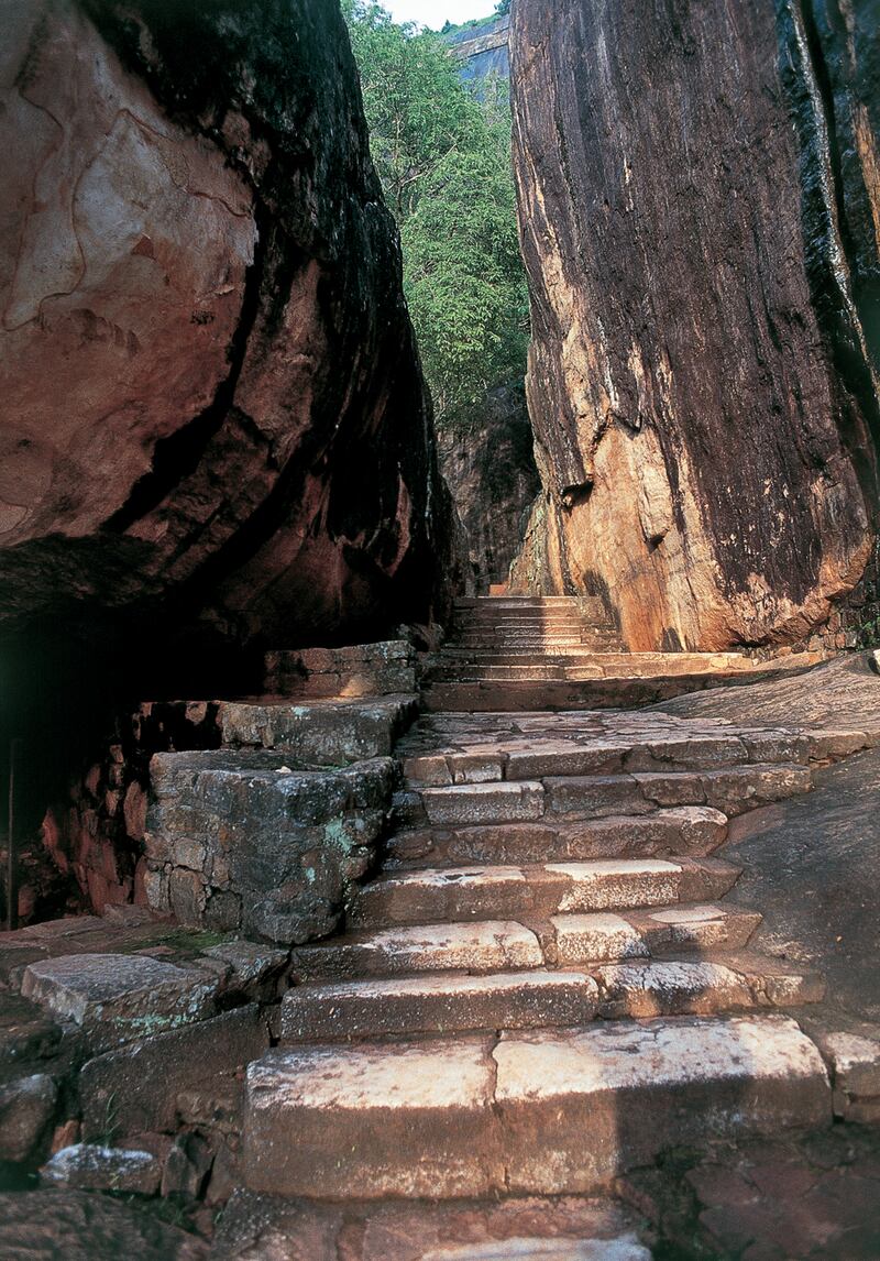 galleries/2013/10/18/13-staircases-worth-the-climb-photos/131017-staircases12_kk7jbe