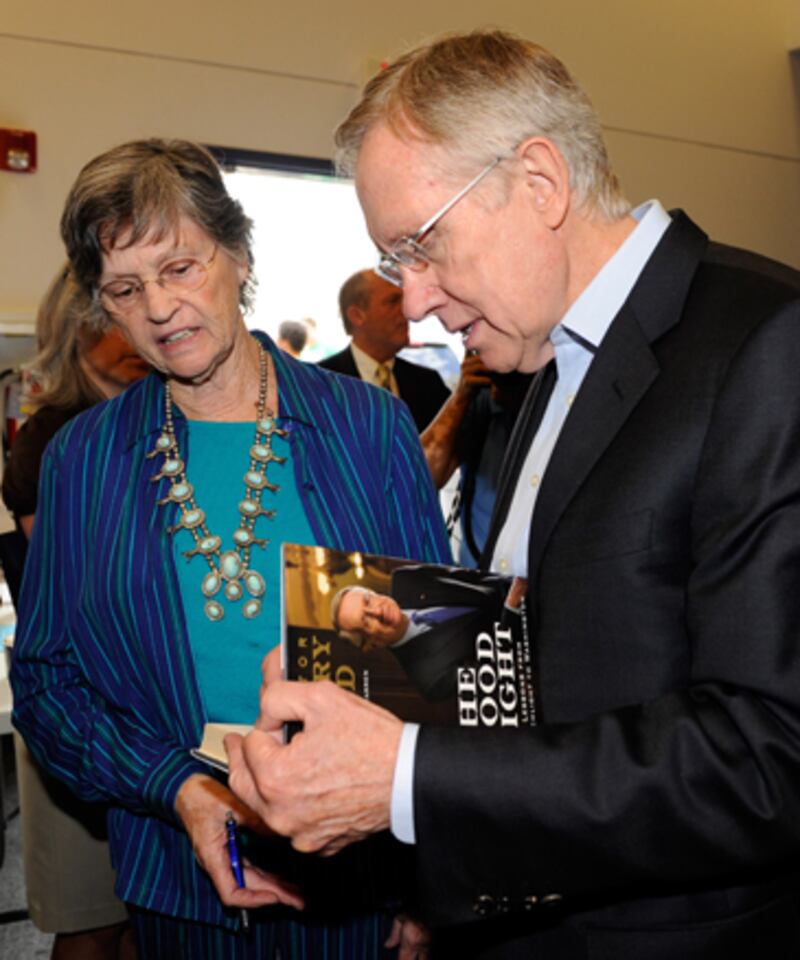 galleries/2010/11/05/political-bestsellers/political-bestsellers-22_biijwy