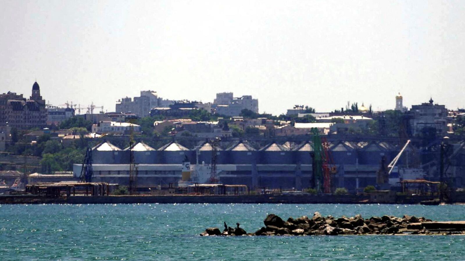 2022-07-23T143316Z_55252214_RC2OHV9ZDE7E_RTRMADP_3_UKRAINE-CRISIS-ODESA-ATTACK_wypmg9