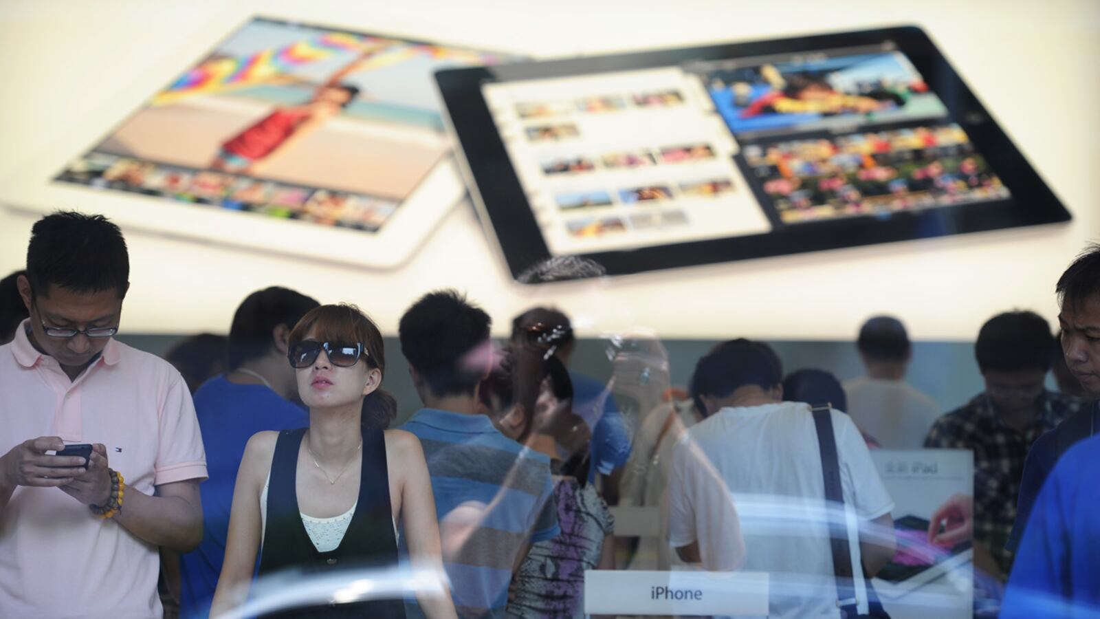 articles/2012/07/25/wall-street-s-irrational-negative-reaction-to-apple-s-earnings-report/apple-earnings-karabell_qutbcg