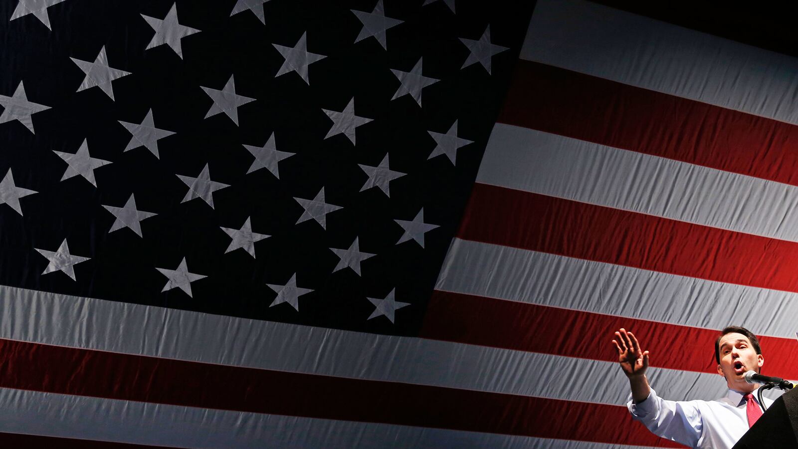 articles/2015/02/08/scott-walker-s-war-on-good-government/150207-common-cause-scott-walker-war-tease_ahnrsr