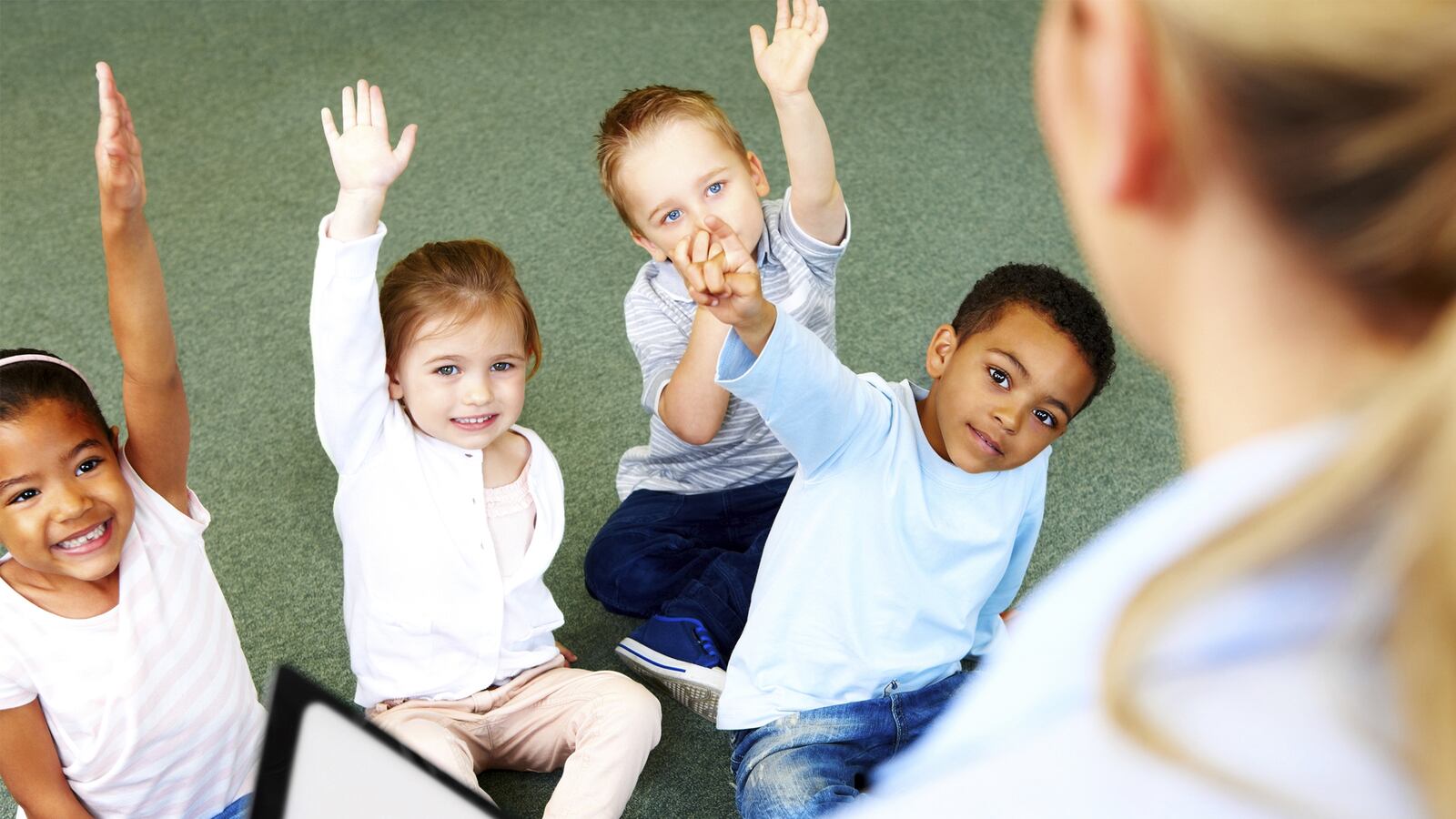 articles/2015/05/31/great-teachers-save-lives-literally/150530-edelman-teachers-save-tease_yy2kap