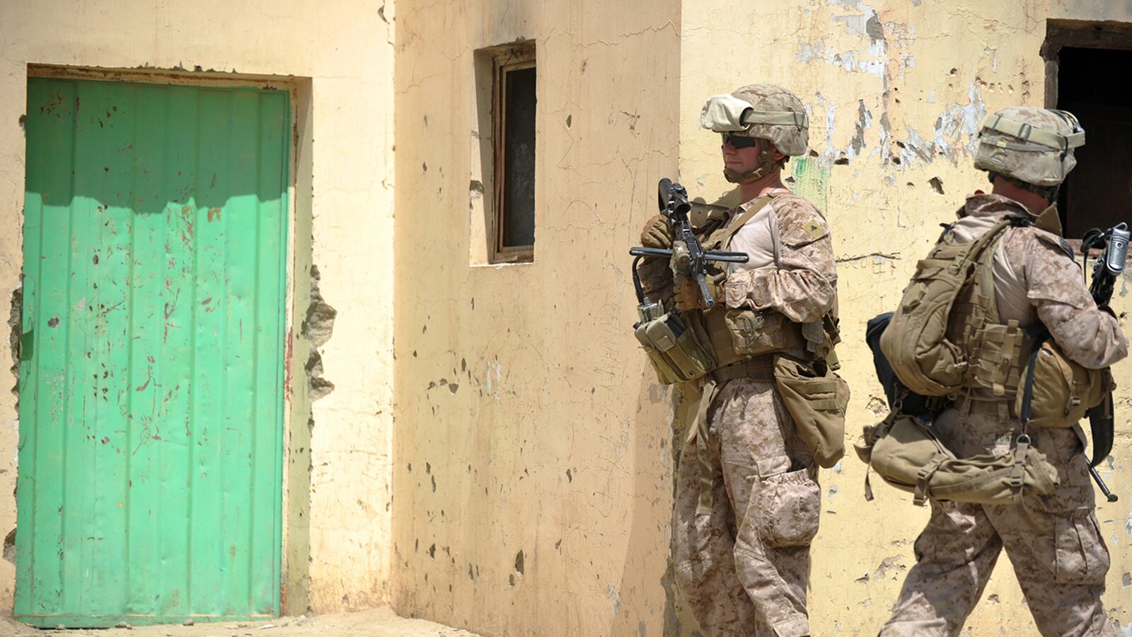 cheats/2012/07/04/nato-troops-shot-by-afghan-official/nato-troops-shot-it-cheat_gzfqrj