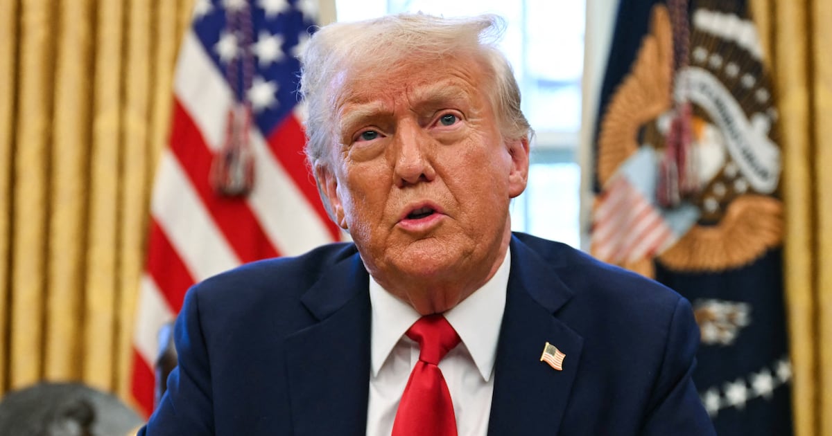 Trump Publicly Blasts AT&T as His Conference Call Crashes