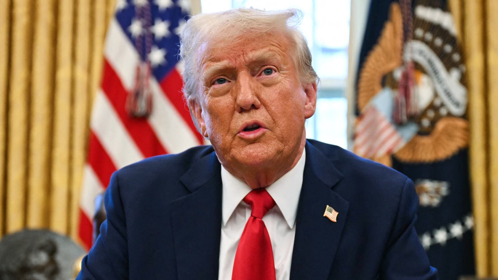 Trump publicly blasted AT&T for their bad connection.