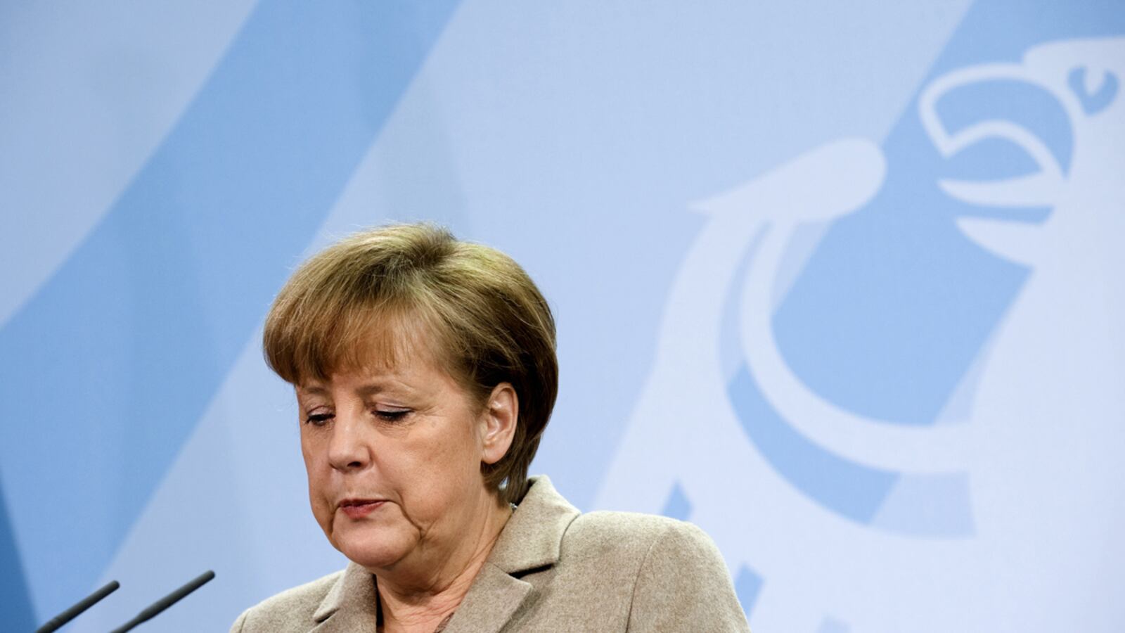 cheats/2012/05/13/merkel-s-party-dealt-major-blow/germans-oppose-greek-bailout-cheat_jabcxn