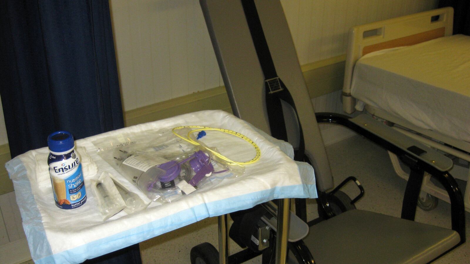 cheats/2013/04/29/u-s-sends-medics-to-guantanamo/130427-op-ed-gitmo-embed2_cwuraq