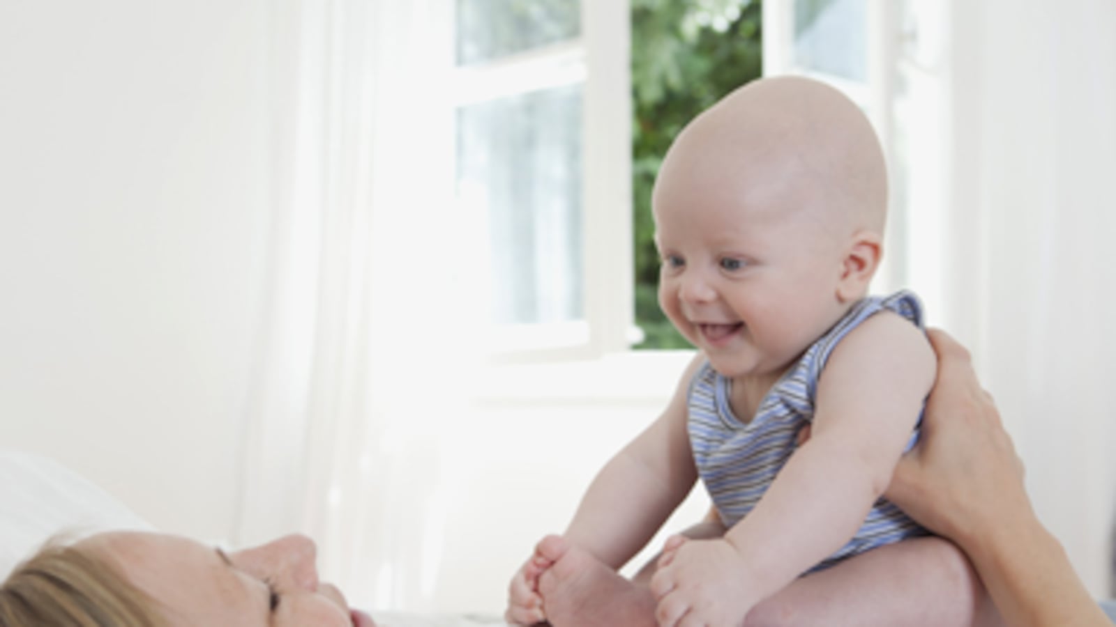 articles/2010/10/11/hunter-gatherer-parents-better-than-todays-moms-and-dads/friedman-caveman-parenting_132621_bpffeb