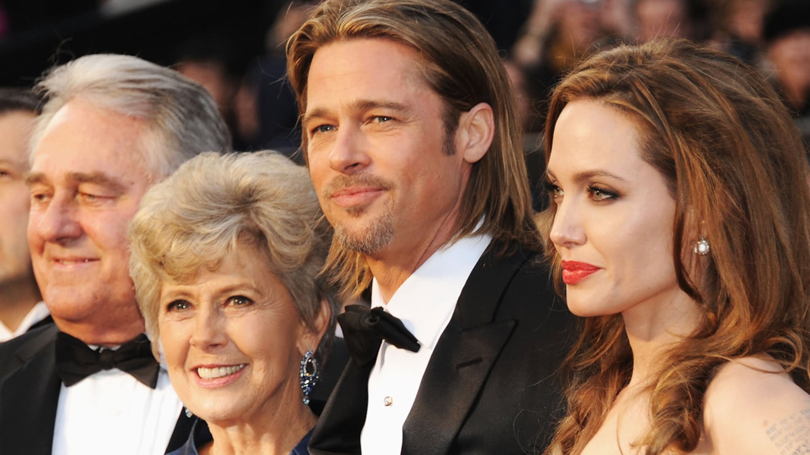 cheats/2012/07/06/brad-pitt-s-mom-attacks-obama/brad-pitt-mother-cheat_pfcpzp