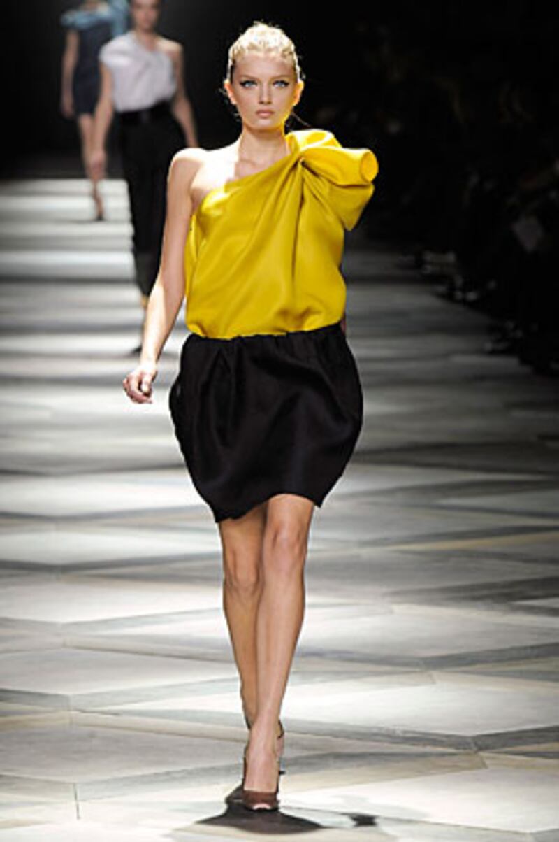 galleries/2009/03/24/sleeveless-in-new-york/espinosa-arms---lanvin_w5lsn7