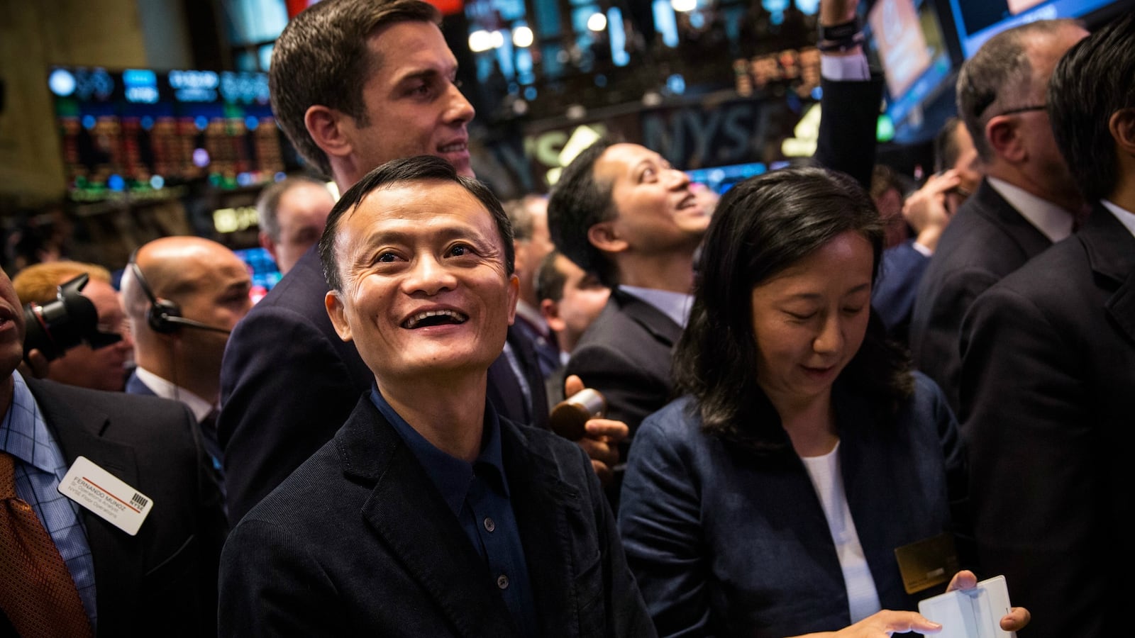 cheats/2014/09/20/alibaba-shares-surge-to-93-89-after-ipo/140920-alibaba-cheat_ohqiqx