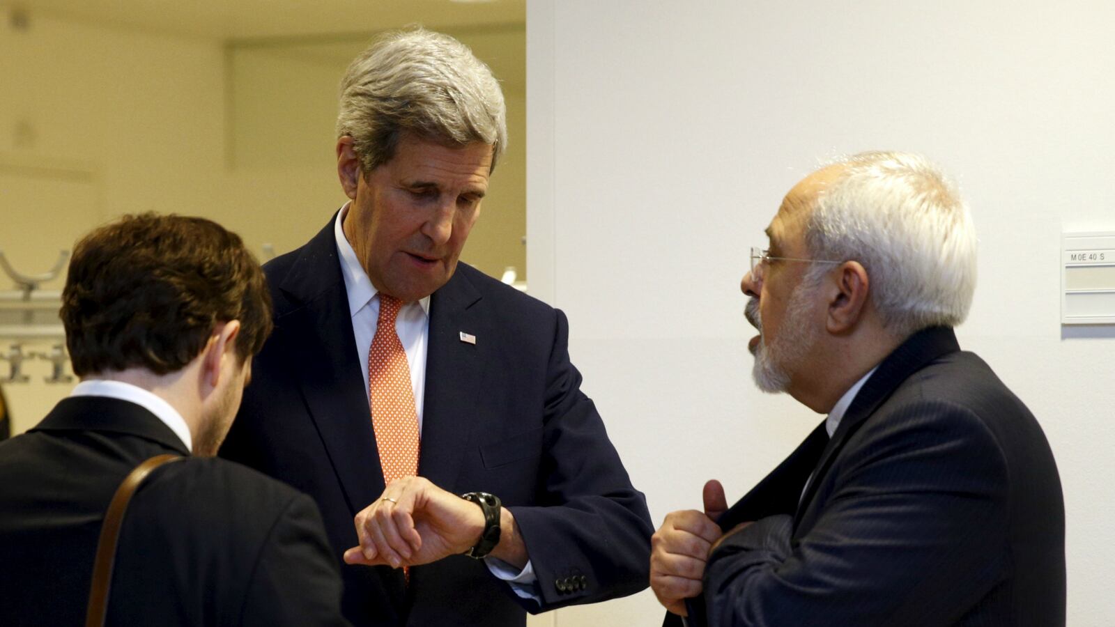 cheats/2016/08/02/u-s-sent-iran-cash-as-americans-freed/160718-iran-deal-cheat_edwval