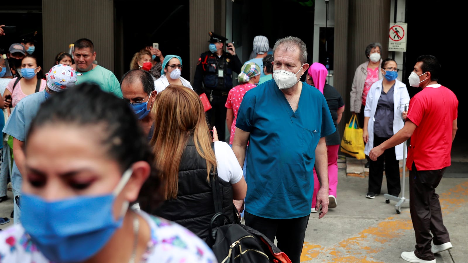 2020-06-23T191808Z_684339138_RC27FH9YHJOG_RTRMADP_3_MEXICO-QUAKE_vdbfkf