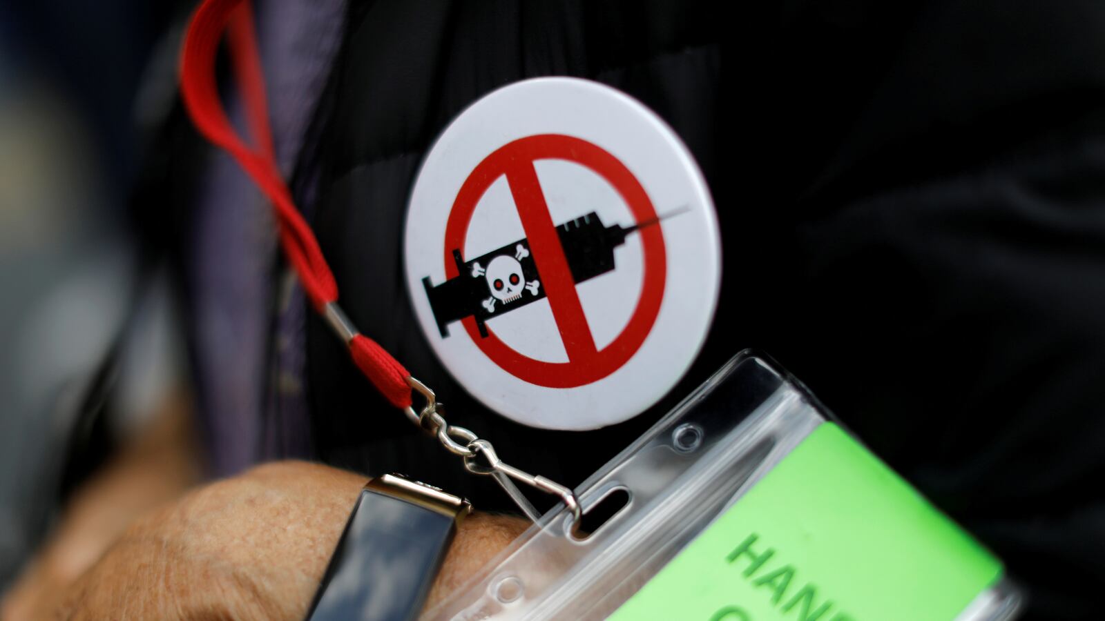 2021-10-13T050802Z_1987440515_RC2T8Q9ZPJ7R_RTRMADP_3_HEALTH-CORONAVIRUS-SNAPSHOT_biu3nd