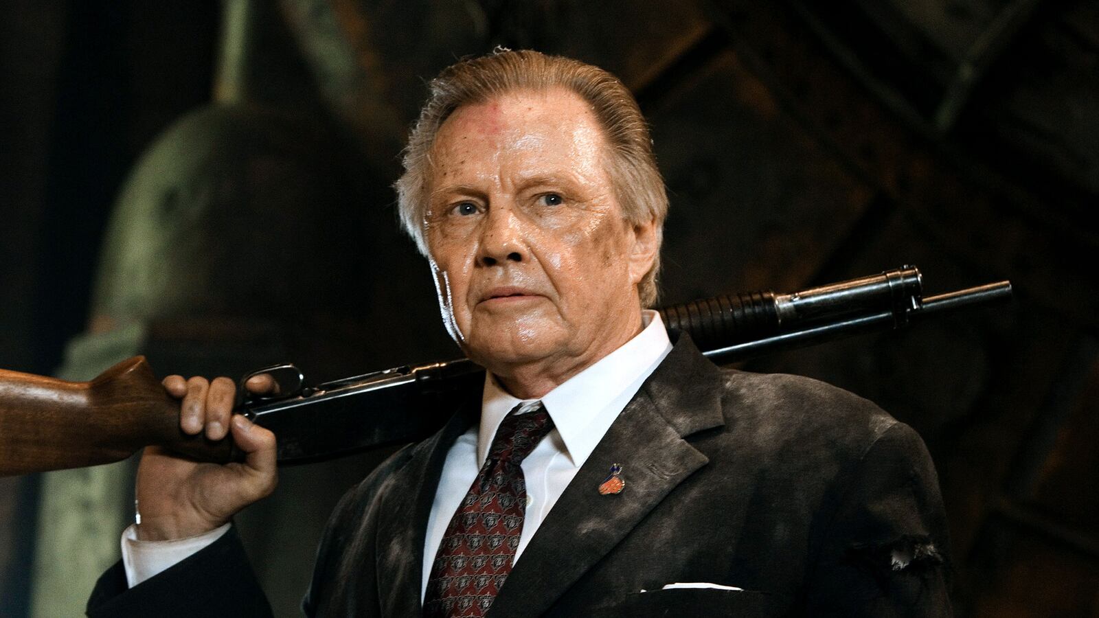 articles/2016/06/21/jon-voight-in-talks-with-trump-campaign-everything-is-on-the-table/160620-Suebsaeng-Jon-Voight-tease_a7liuw