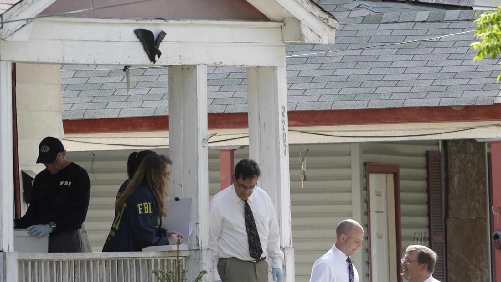 articles/2013/05/11/could-ariel-castro-be-linked-to-the-1981-murder-of-tammy-seals/130510-pelisek-cleveland-tease_lnipmg