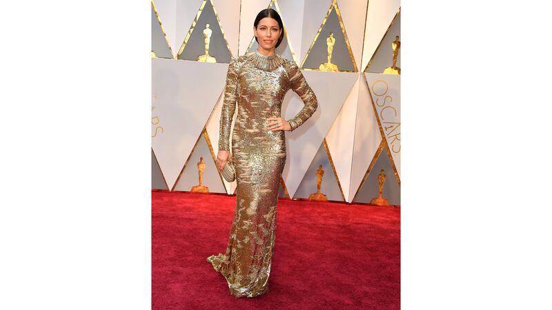 171222-Jessica-Biel_ealnlw