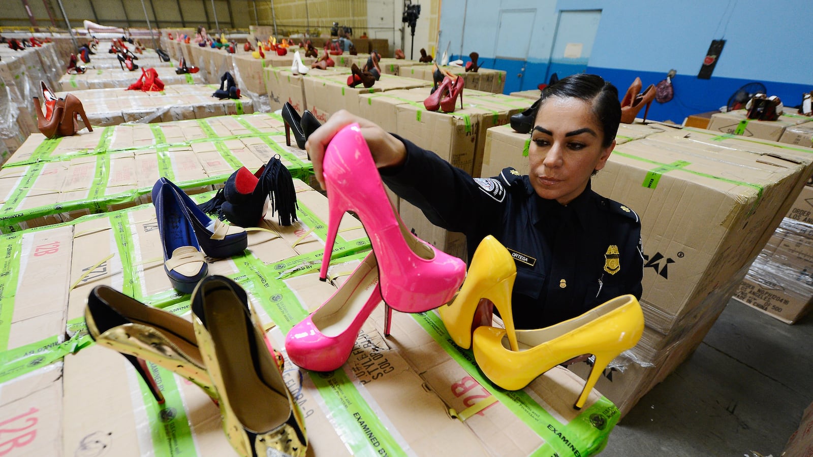 cheats/2012/08/17/20-000-fake-loubotins-confiscated/loubotins-confiscated-shoes-cheat_h6pggt