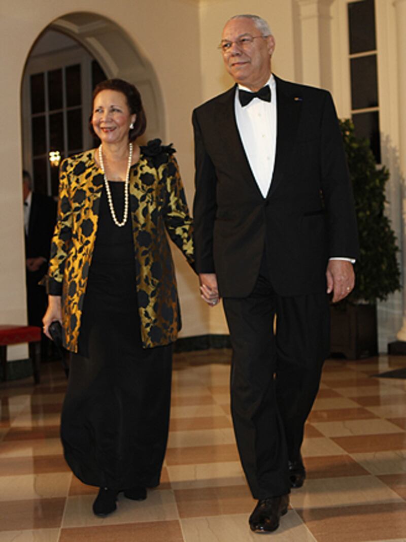 galleries/2009/12/24/couples-we-can-still-believe-in/couples-we-believe-in---powells_ynfyd3