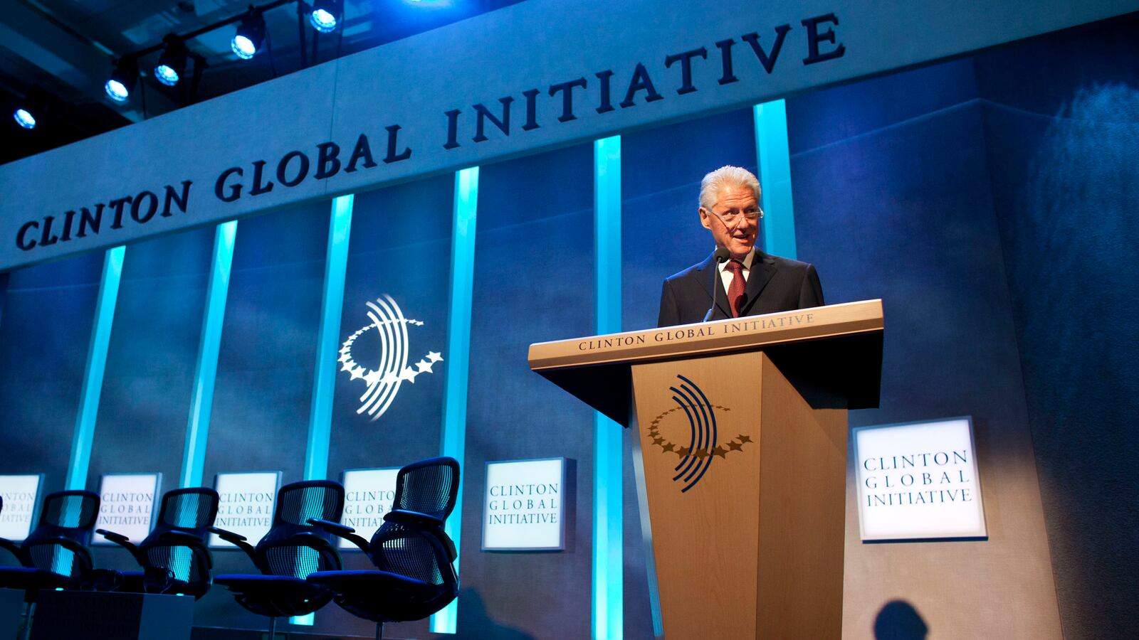 articles/2013/09/24/the-clinton-global-initiative-kicks-off-with-tears-impressions-and-fighting-words/130924-cgi-opening-strochlic-tease_gw3fjk