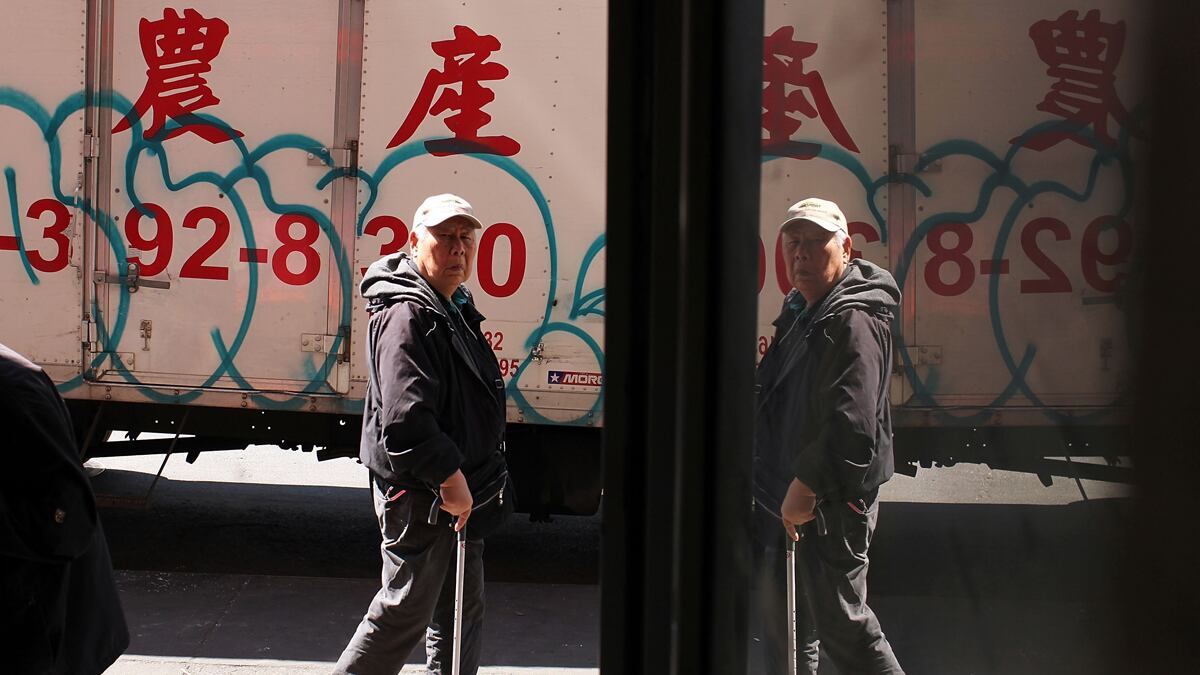 articles/2012/06/26/asian-americans-reject-good-news-in-pew-report/asian-americans-pew-report-chen_eo9knk