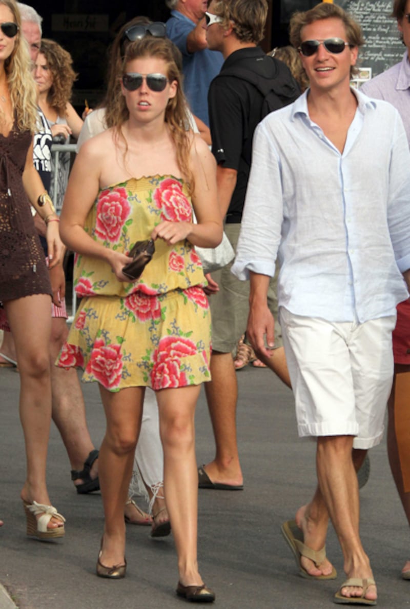 galleries/2011/07/05/princess-beatrice-s-fashion/beatrice4_smfbqr