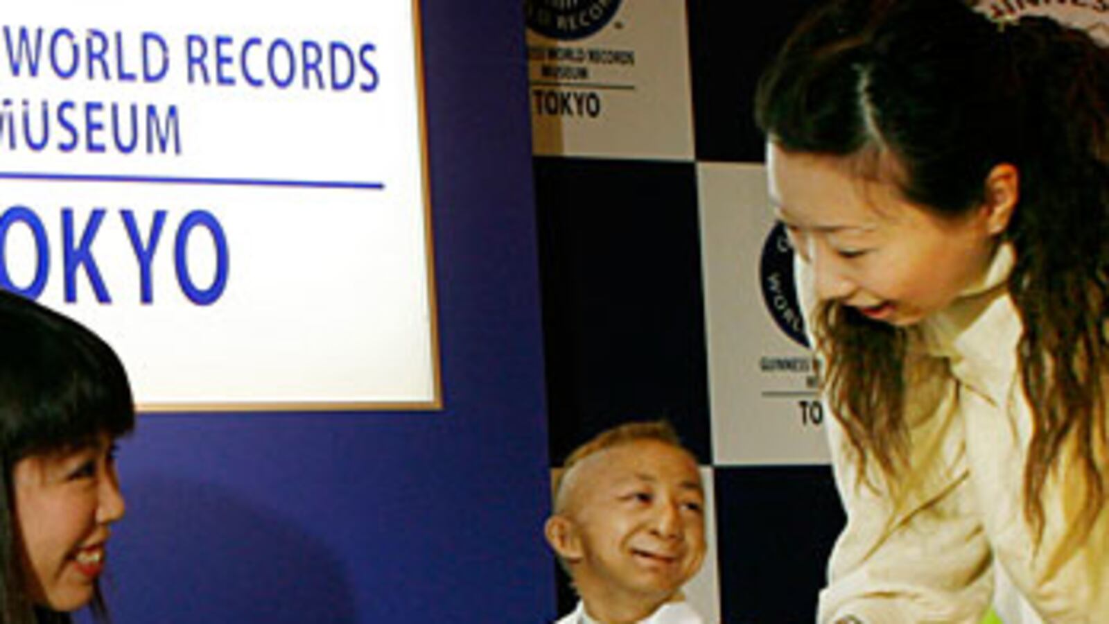 cheats/2010/03/16/worlds-smallest-man-dies/he-pingping_nyfapw