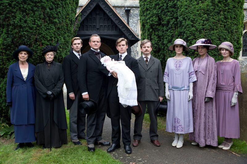 articles/2013/04/30/downton-abbey-fashion-line-on-its-way-the-new-trend-for-post-natal-corsets/130430-downton-abbey-fashion_baoevn